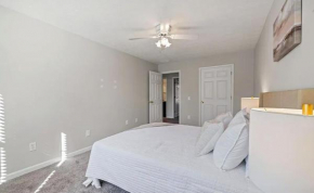 Spacious Quiet Home Away From Home